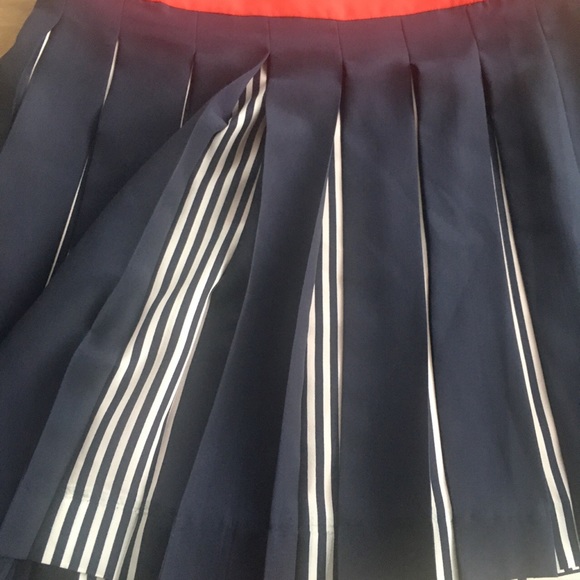 Tommy Hilfiger pleated dress. - Picture 4 of 4
